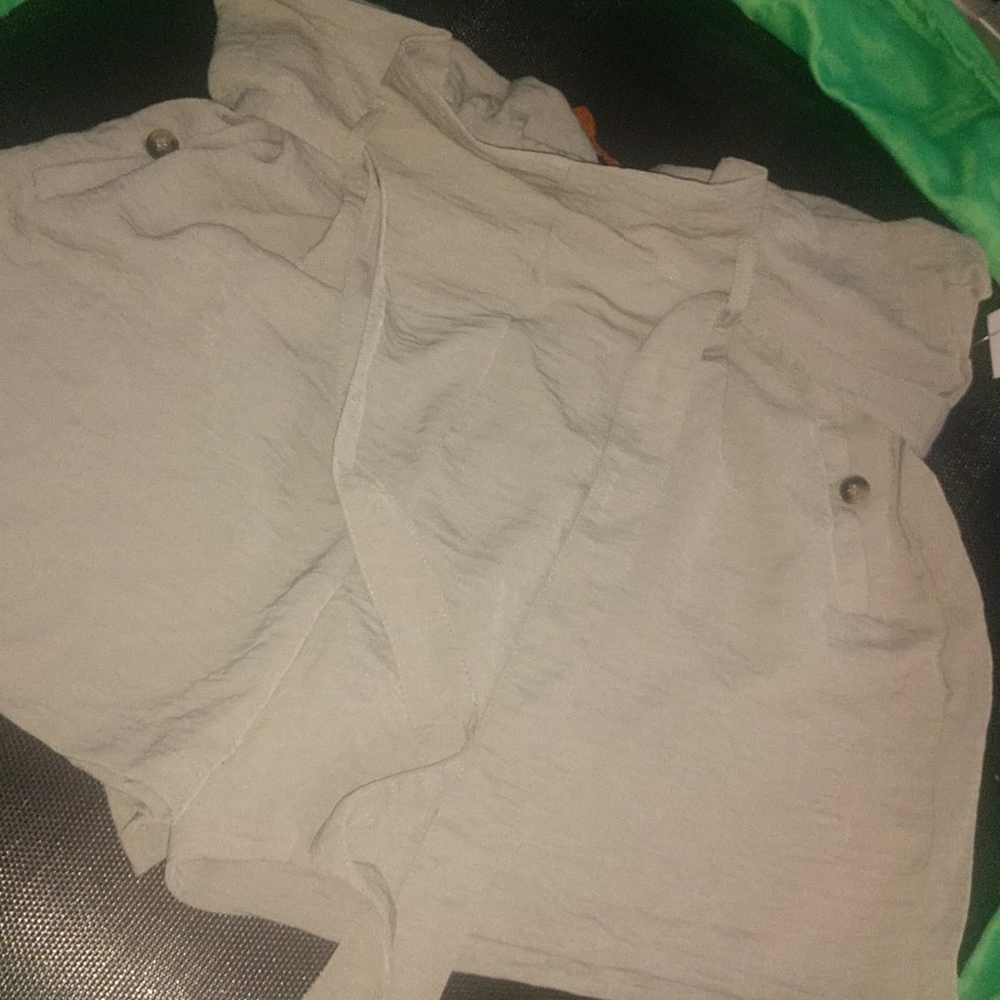 Soho olive classy shorts